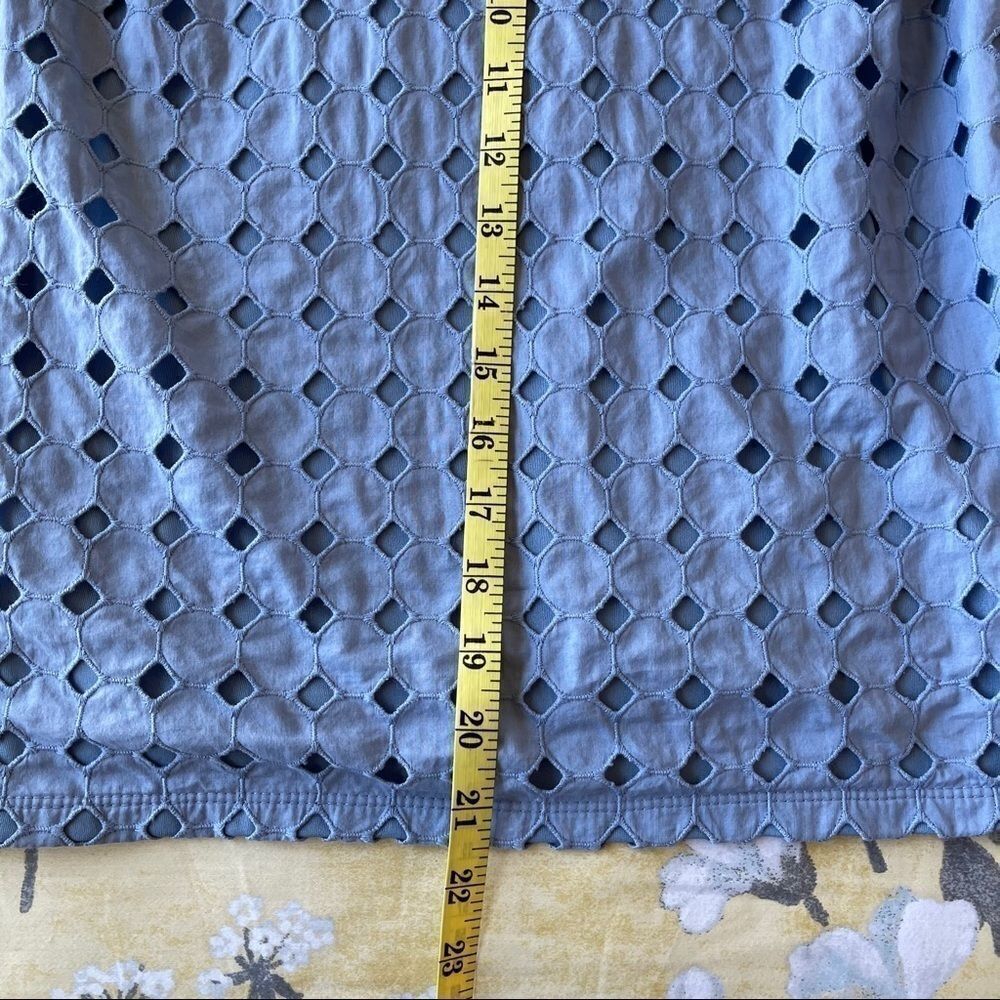 The Limited Outback Red Blue Eyelet Front Top - Picture 8 of 10